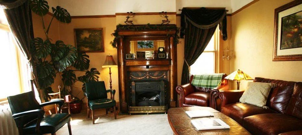 Hickory House Inn أناكوندا المظهر الخارجي الصورة