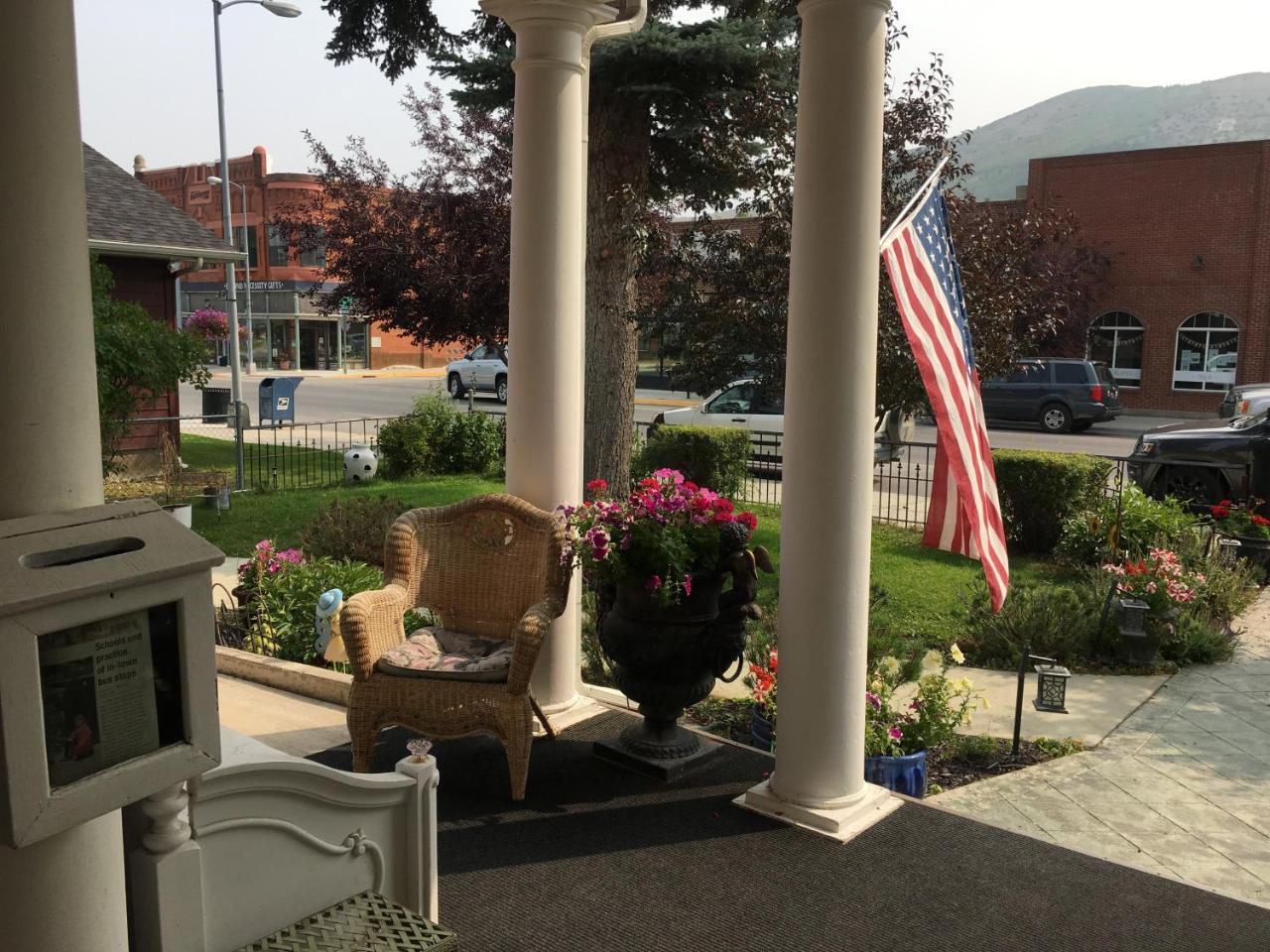 Hickory House Inn أناكوندا المظهر الخارجي الصورة