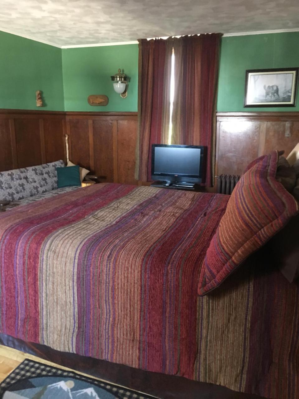 Hickory House Inn أناكوندا المظهر الخارجي الصورة