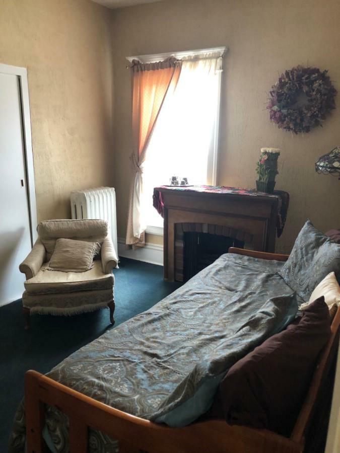 Hickory House Inn أناكوندا المظهر الخارجي الصورة
