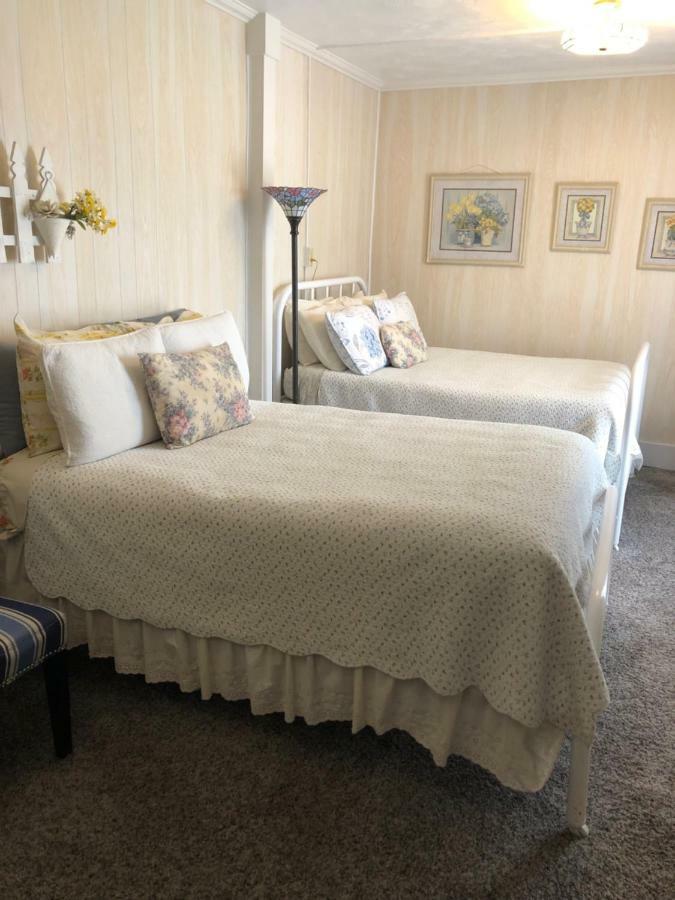 Hickory House Inn أناكوندا المظهر الخارجي الصورة