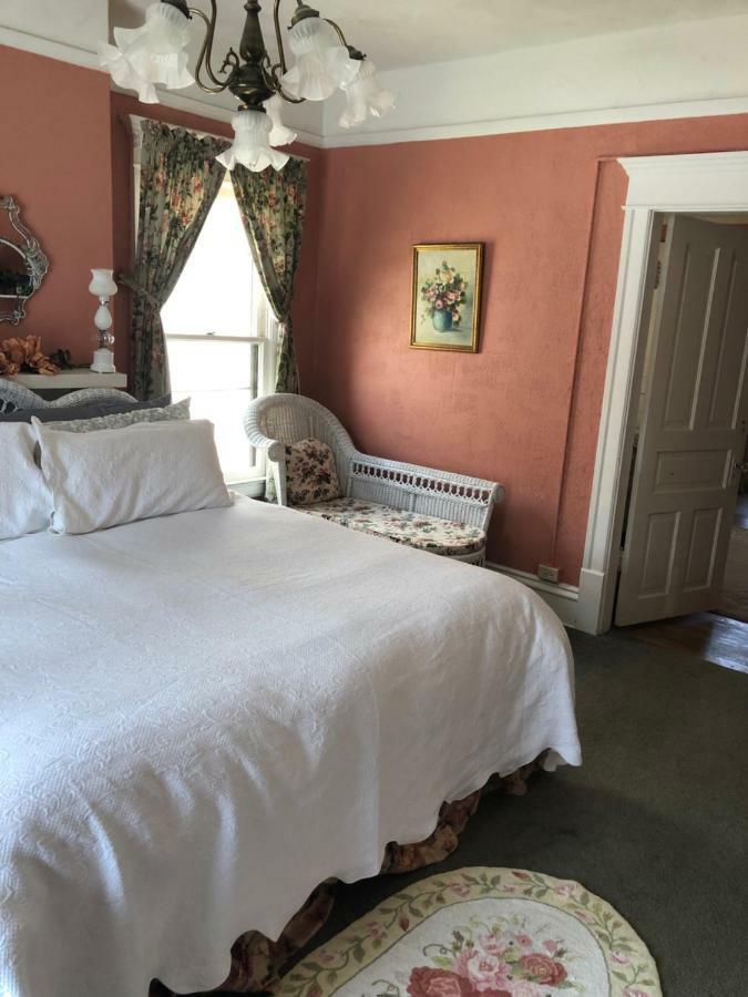 Hickory House Inn أناكوندا المظهر الخارجي الصورة