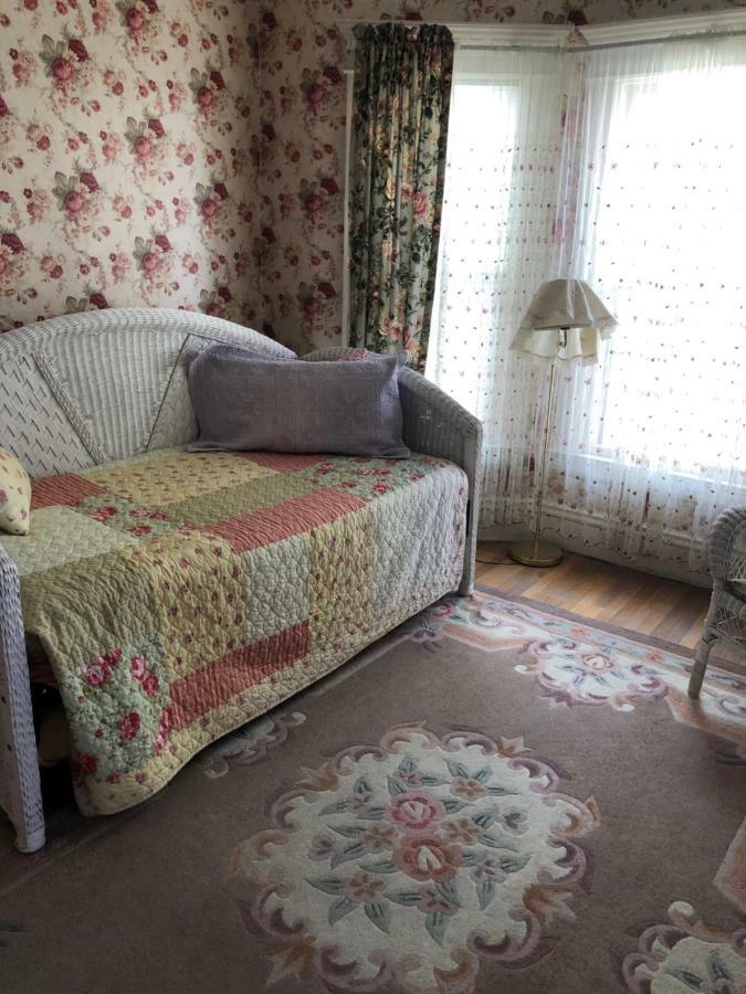Hickory House Inn أناكوندا المظهر الخارجي الصورة